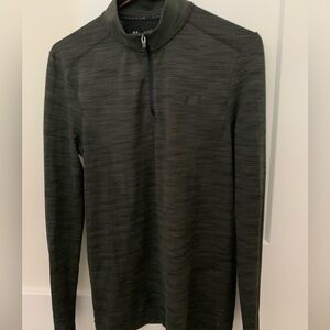 UnderArmour athletic half zip